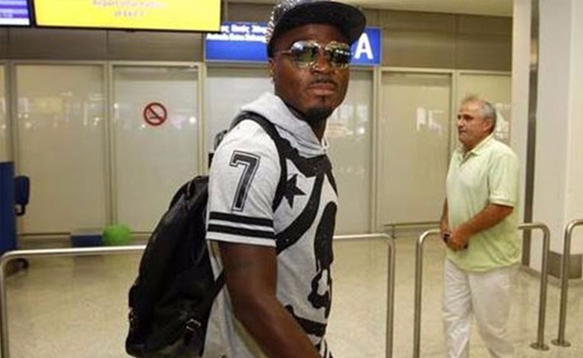 Emenike'ye büyük şok! Kimse karşılamaya gelmedi!