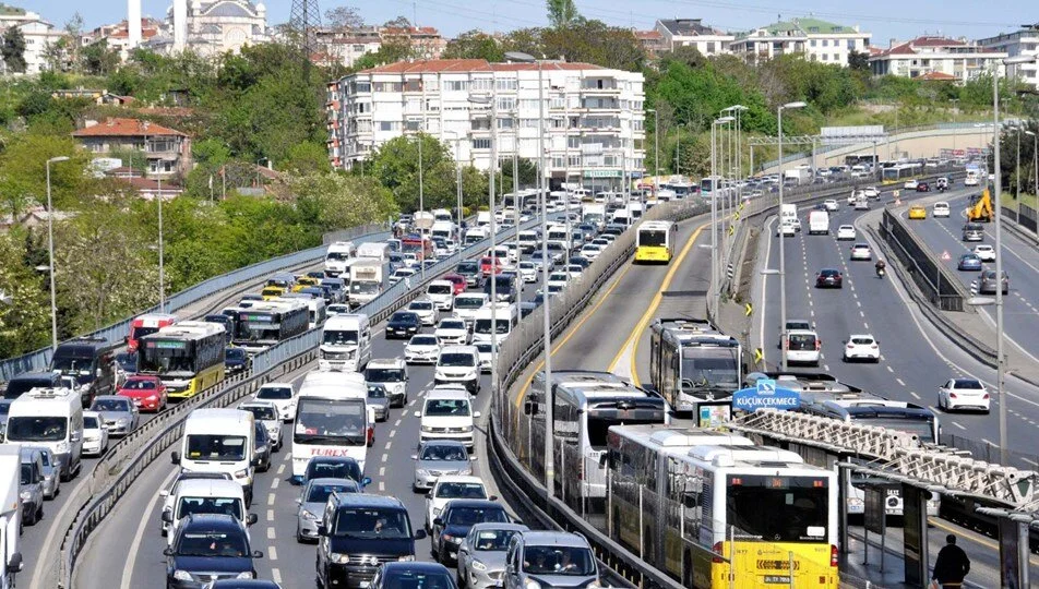 İstanbul'un 'zirve saatte' trafik yoğunluğu böyle azaltılacak