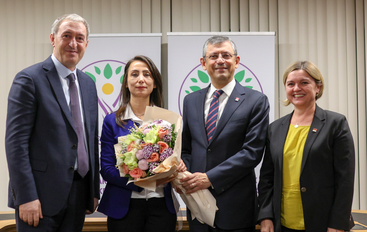 Özgür Özel’den DEM Parti'ye ziyaret