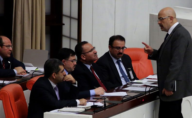 Enis Berberoğlu'ndan Adalet Yürüyüşü'ne selam: Tarih yazıyorsunuz