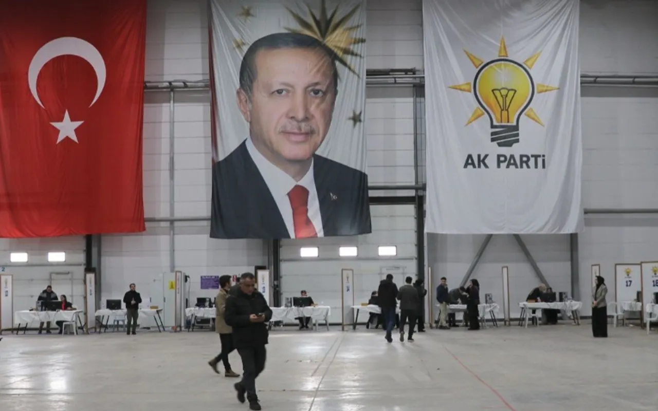 AKP, İstanbul'da temayül yoklaması yaptırdı! İşte öne çıkan 3 isim