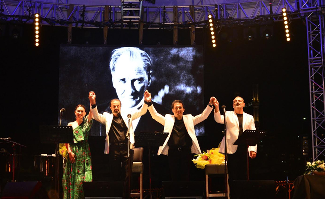 Beylikdüzü'ndeki konserler büyüledi