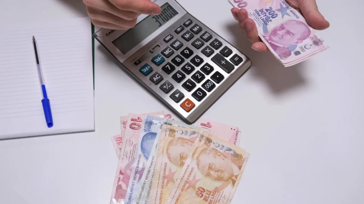 Milyonların gözü, kulağı bu haberde! Asgari ücrette masadaki rakamlar belli oldu