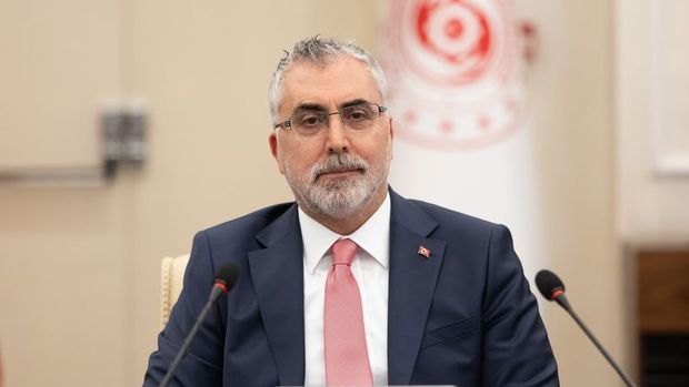 Çalışma ve Sosyal Güvenlik Bakanı Vedat Işıkhan asgari ücret açıklaması