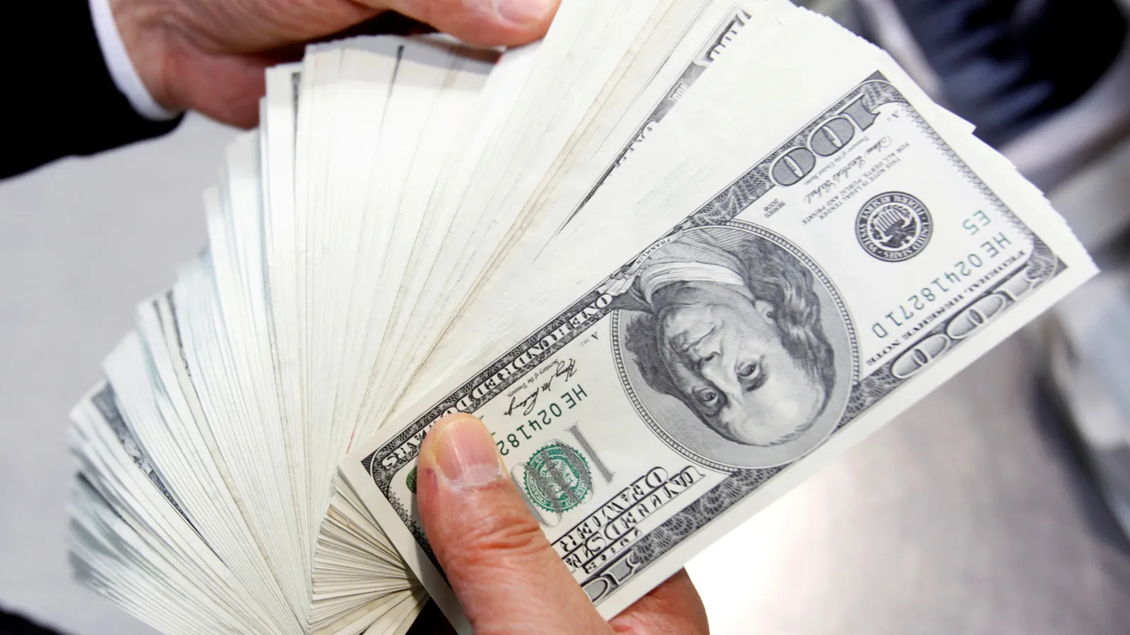 Dolar ve Euro zirveye yakın! 27 Aralık dolar ve euro ne kadar?