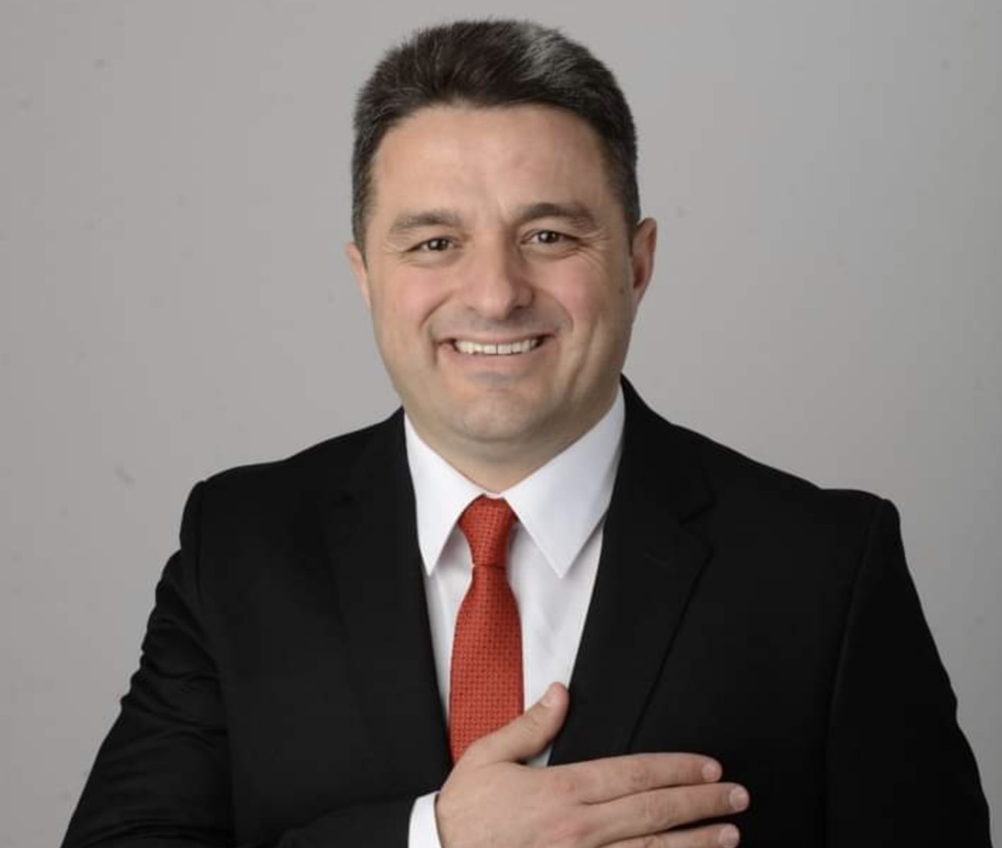 Çetin Kaya Anketlerde Öne Çıkan Aday Adayı! Çetin Kaya Başvurusunu Yaptı!