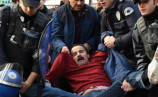 Saçılık: Omzum kırılsa da onurum kırılmasın