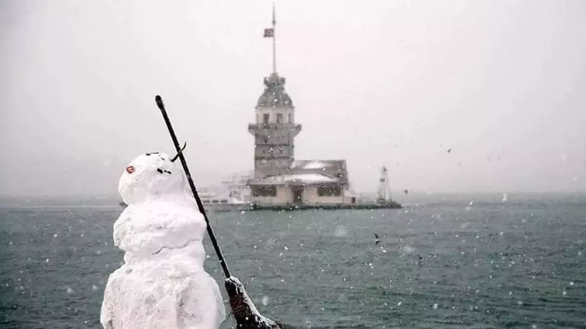 İstanbul'a kar yağışı için tarih verildi! Deniz donacak mı?