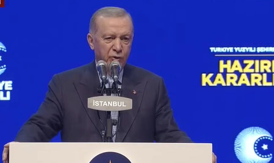 Erdoğan, Suudi Arabistan'daki Süper Kupa krizi üzerinden Özgür Özel'i hedef aldı: "Riyad'dan size ekmek çıkmaz"