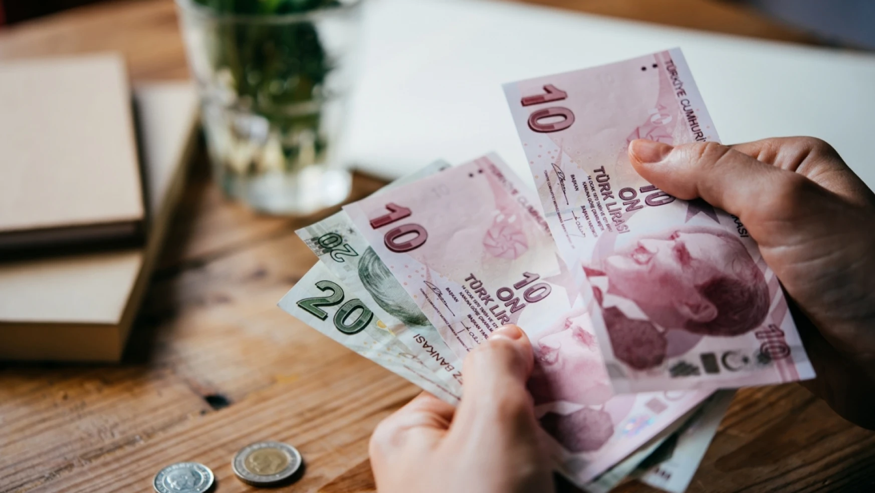 Üç SGK uzmanından emekliler için zamlı maaş oranı!
