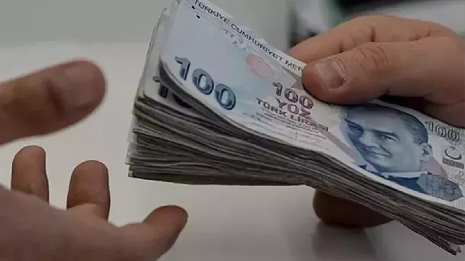 Emeklilere oransal zam formülü gündemde