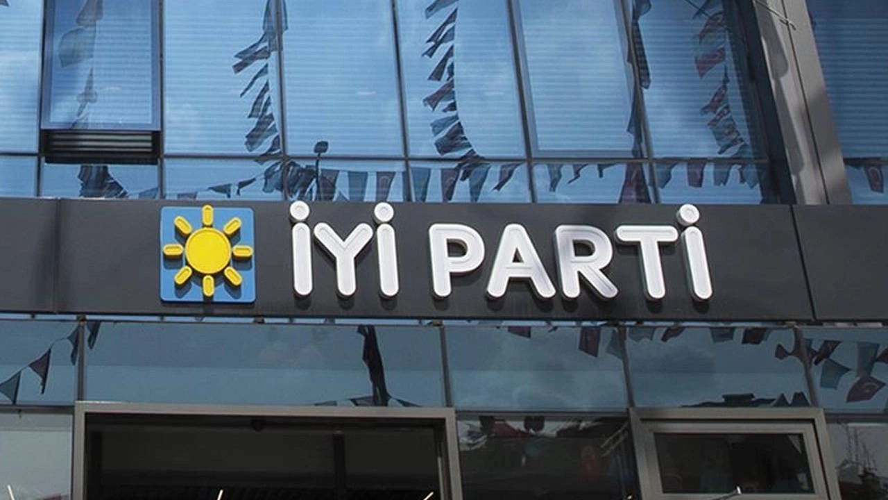 İYİ Parti'de sular durulmuyor! Adana İlçe Başkanlığı'nda 130 kişi istifa etti