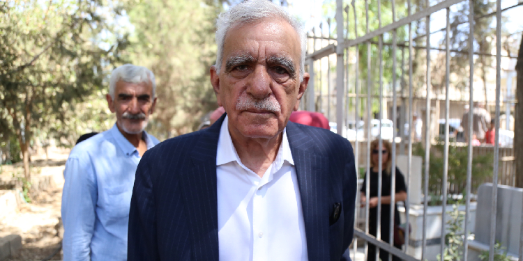 Ahmet Türk aktif siyaseti bırakmaktan vazgeçecek mi?