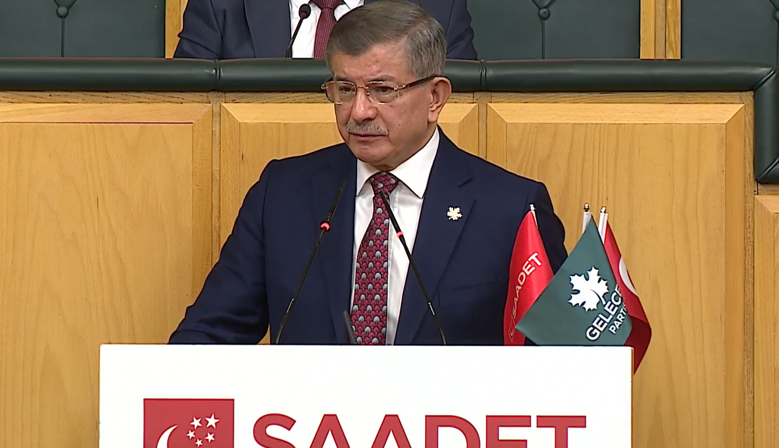 Erdoğan 'emekliler yılı' dedi, Ahmet Davutoğlu cevap verdi: "Emeklileri gömme yılı"