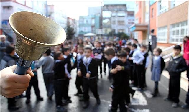 Öğrenciler için son ders zili çalacak
