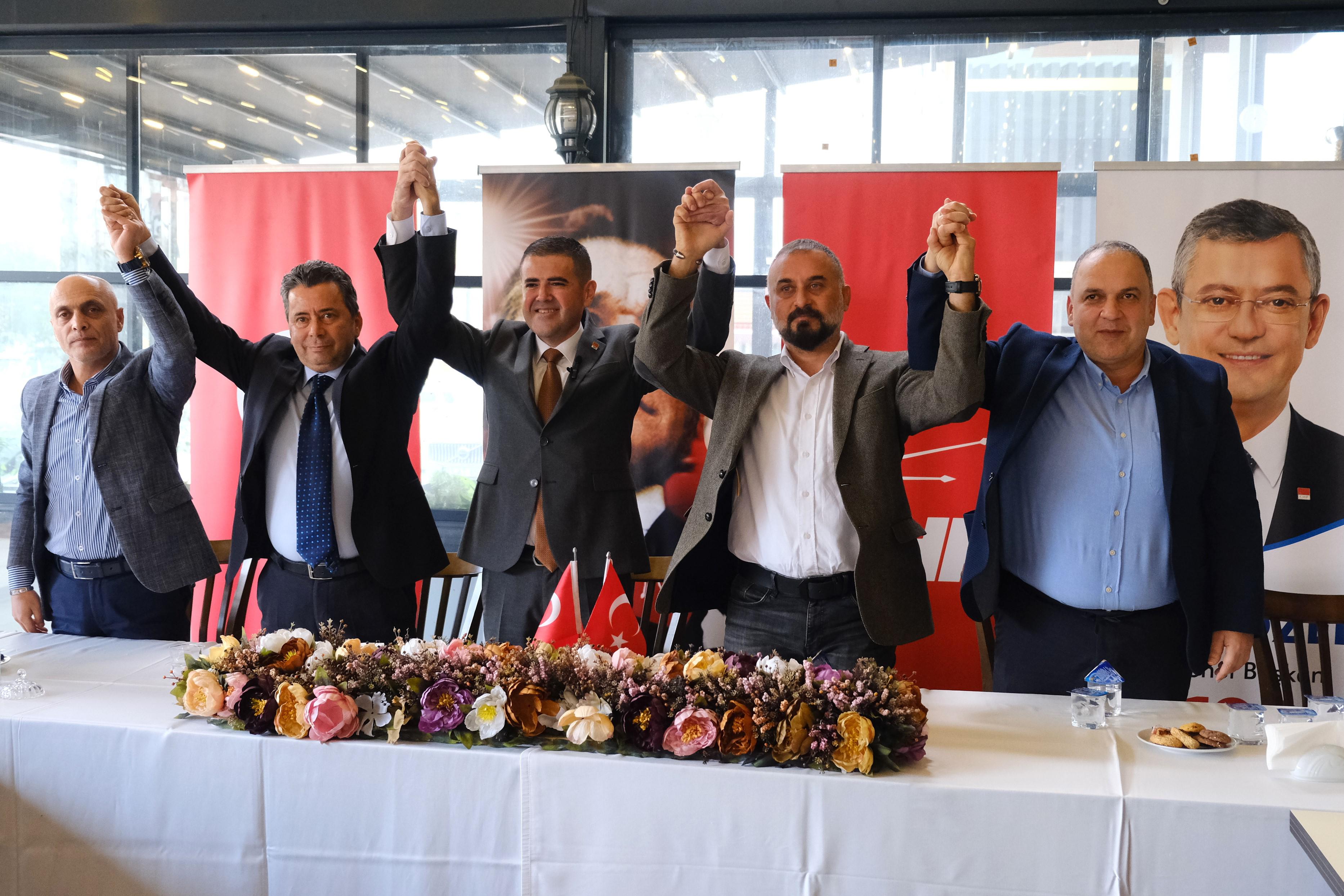 Mezitli'de Ahmet Serkan Tuncer rüzgarı! İYİ Partililer destek için istifa etti
