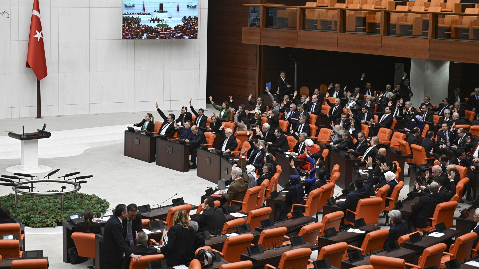 TBMM, İsveç’in NATO’ya katılımına onay verdi