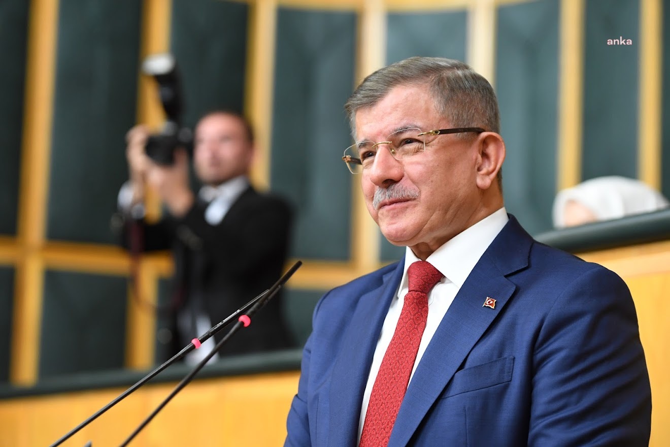 Davutoğlu duyurdu: "100 seçim bölgesinde seçimlere ortak olarak gireceğiz"