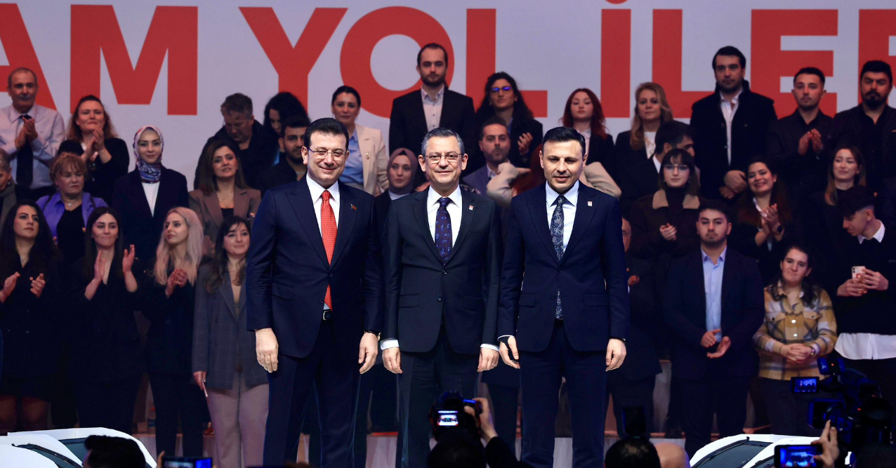 İşte CHP İstanbul adayları! Özgür Çelik, "Tam Yol İleri" sloganıyla listeyi paylaştı