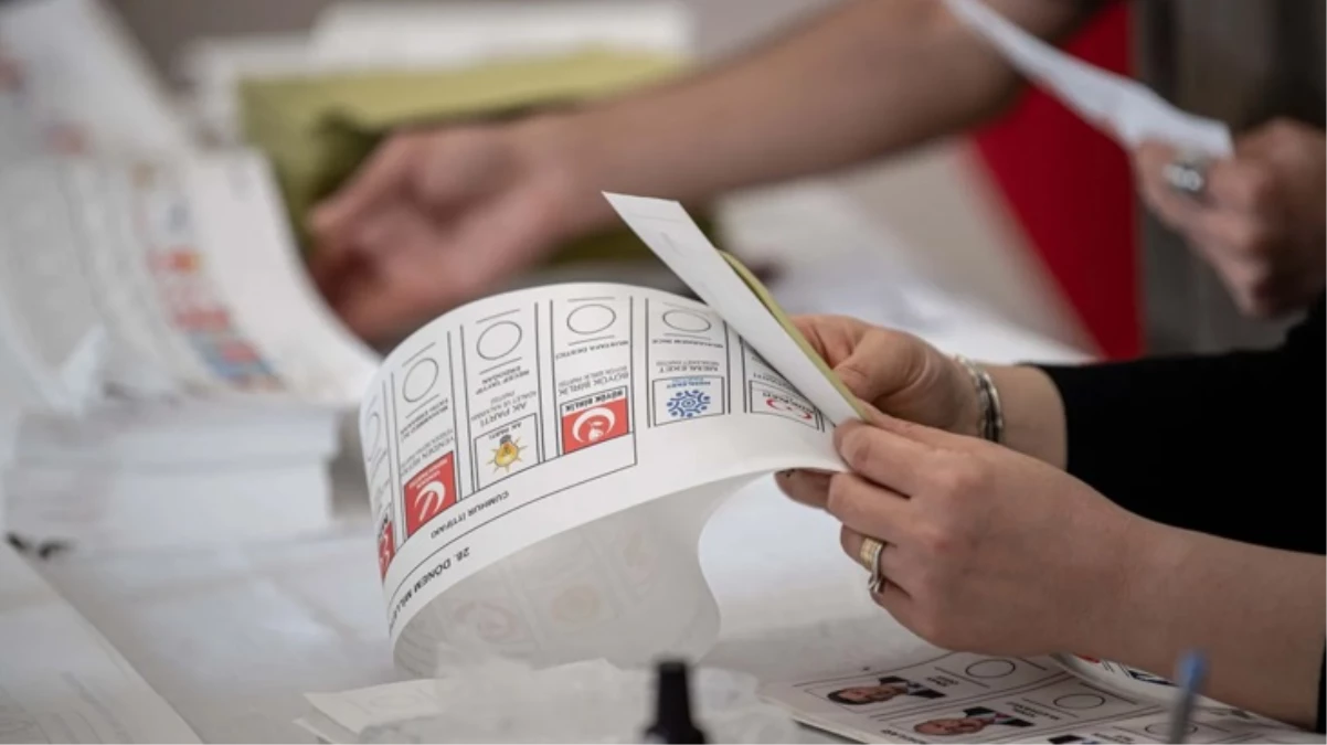 Partilerin oy pusulasındaki yerleri belli oldu