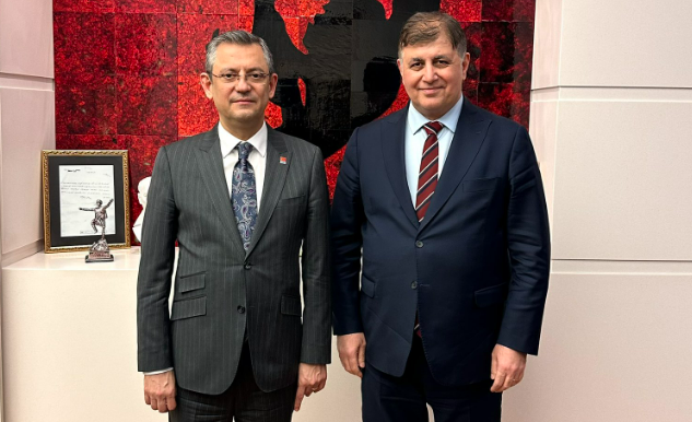 CHP İzmir 'tamam'! Özgür Özel'den ilk yorum, Cemil Tugay'dan ilk paylaşım