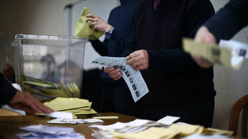 31 Mart'ta yapılacak yerel seçimlerde sandık görevlilerine ne kadar ücret verilecek? Sandık görevlisi olmak için nereye başvurulur?