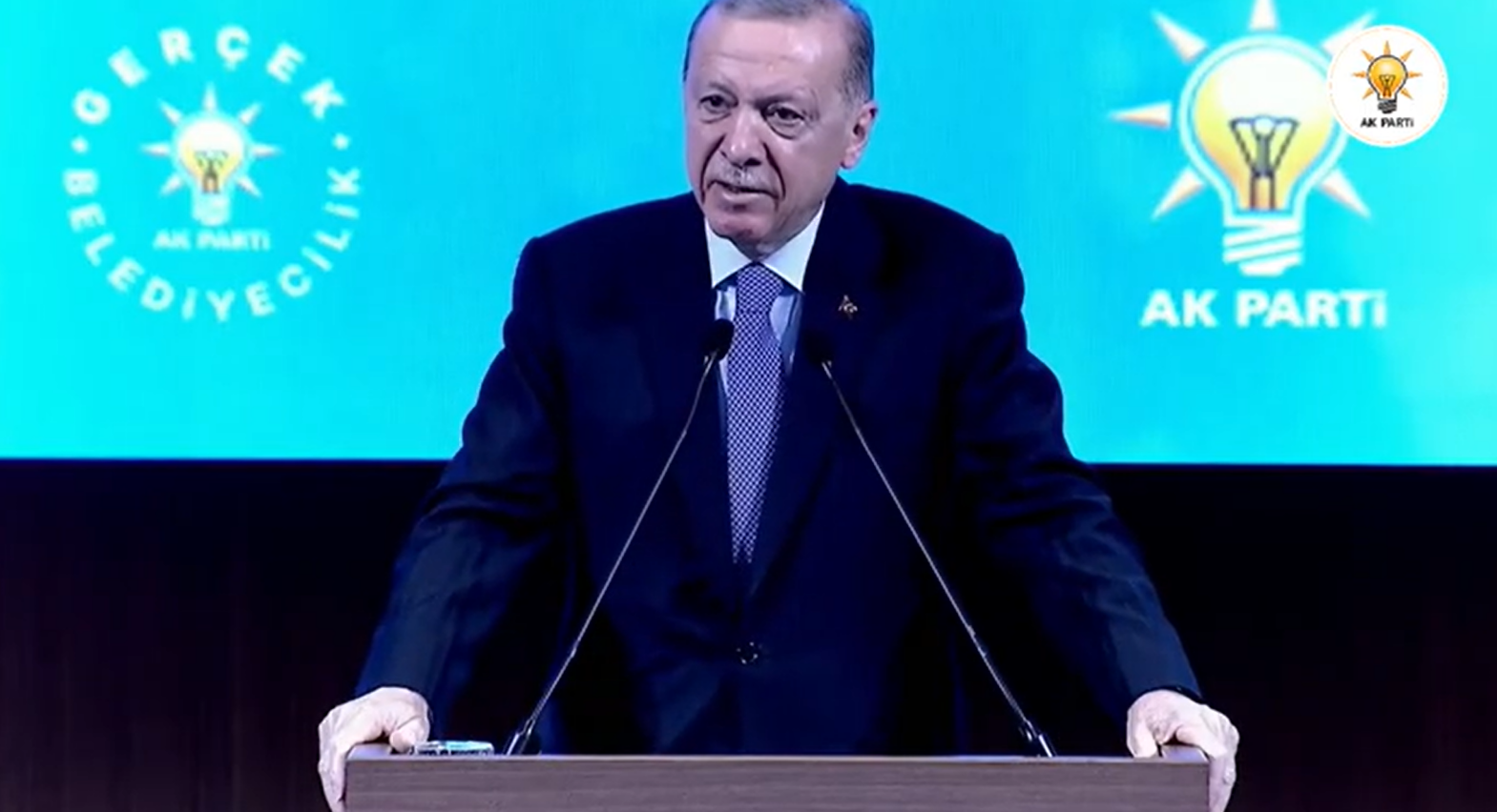 Erdoğan, AKP'nin yerel seçim vaatlerini açıkladı