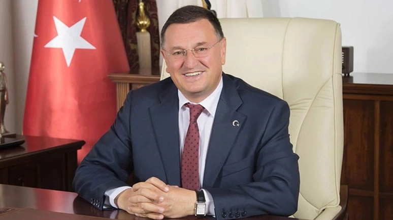 Lütfü Savaş, eleştirilere bakın nasıl yanıt verdi! CHP'ye 'fazla demokrasi' eleştirisi