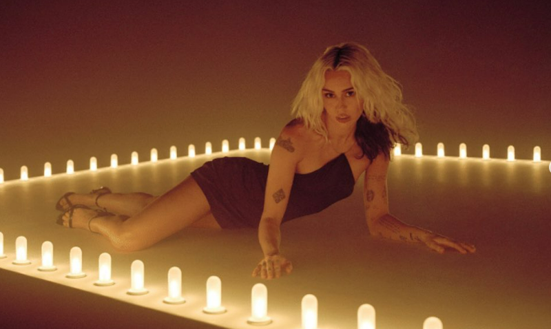 2024 Grammy Ödülleri'nde Miley Cyrus damgası! İç çamaşırını unutunca olanlar oldu