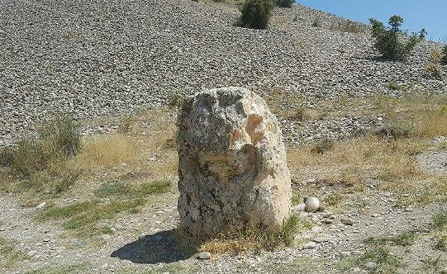 Adıyaman'da 2 bin yıllık aslan heykelini kırdılar