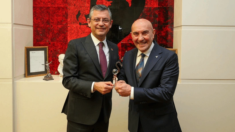 CHP'nin aday göstermediği Tunç Soyer, Özgür Özel ile görüştü: Böyle bir talebim olmadığını söyledim...