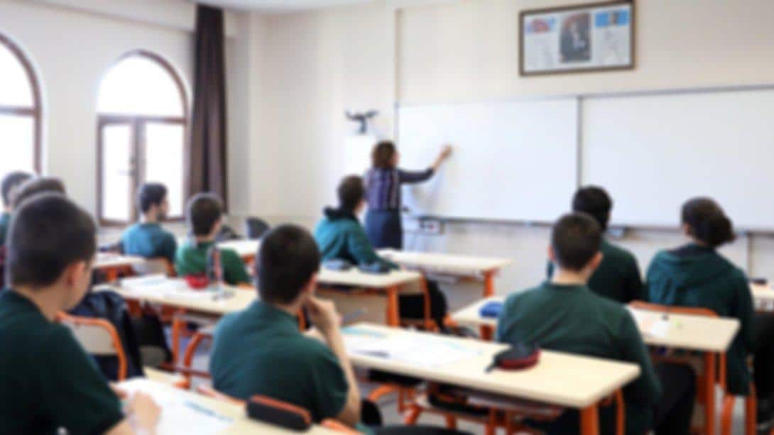 MEB'in tatil kararı öğrencileri üzecek! Hollanda formülü gündemde
