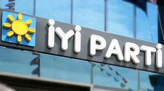 İYİ Parti'de bir istifa daha!