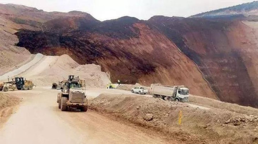 Enerji bakanı açıkladı: İliç'te toprağı kaldırmak için 400 bin kamyona ihtiyaç var