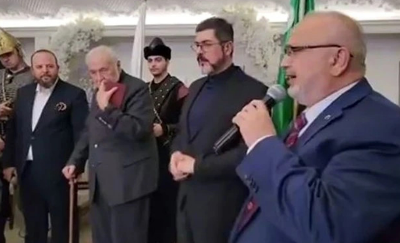 İlber Ortaylı'nın şahitliğinde Cumhuriyet'in kurucularına hakaret! Şevki Yılmaz ağzından irin akıttı
