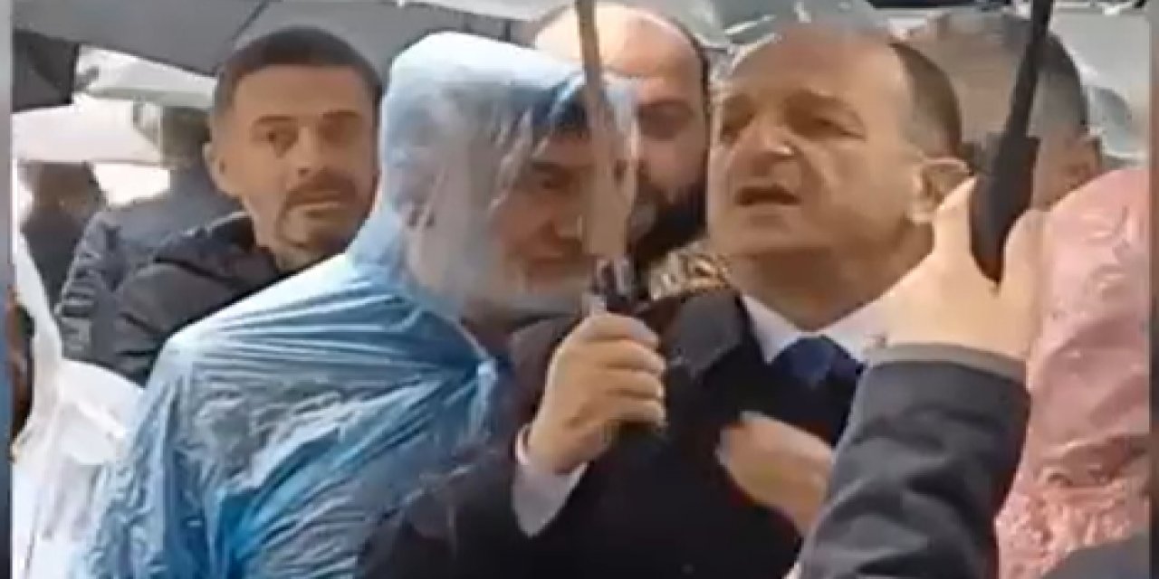 AKP'li Başkan polislerin yüzüne baka baka söyledi: "Siz ajan mısınız, FETÖ’cü müsünüz?"