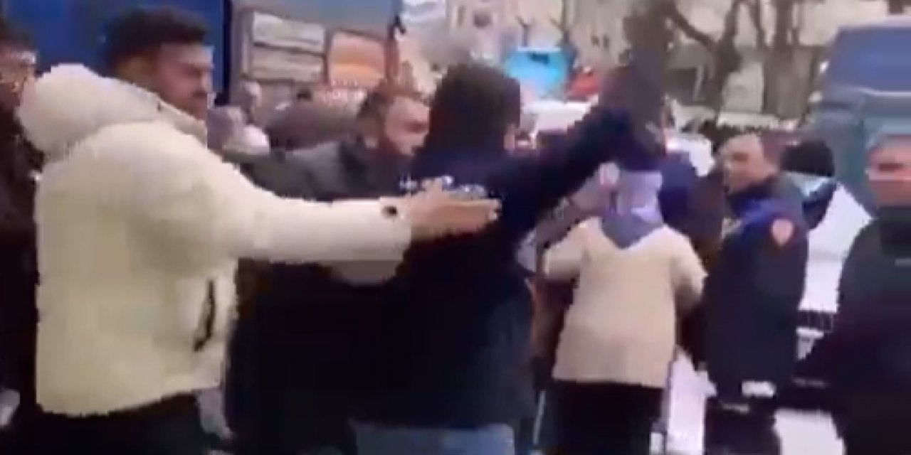 Murat Kurum'un esnaf ziyaretinde tansiyon yükseldi! "Geldim lan" diyerek dansöz kıyafeti fırlattı