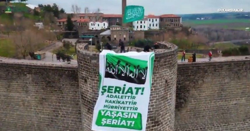 Gericiler iş başında! Önce Konya şimdi Diyarbakır... Şeriat propagandası yapıldı