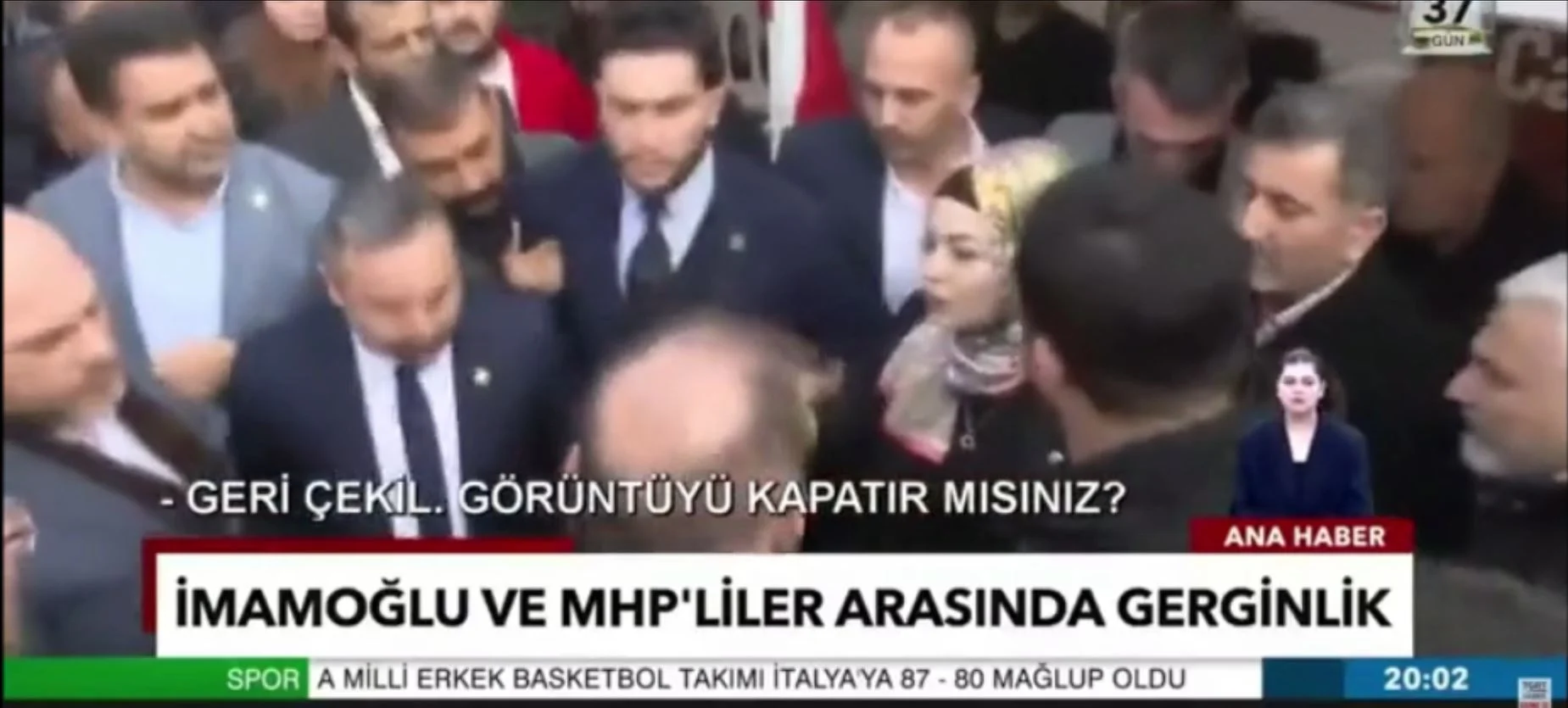 İmamoğlu MHP'lilerin seçim çadırını ziyaret etti! MHP'liler ile İmamoğlu arasında gerginlik yaşandı