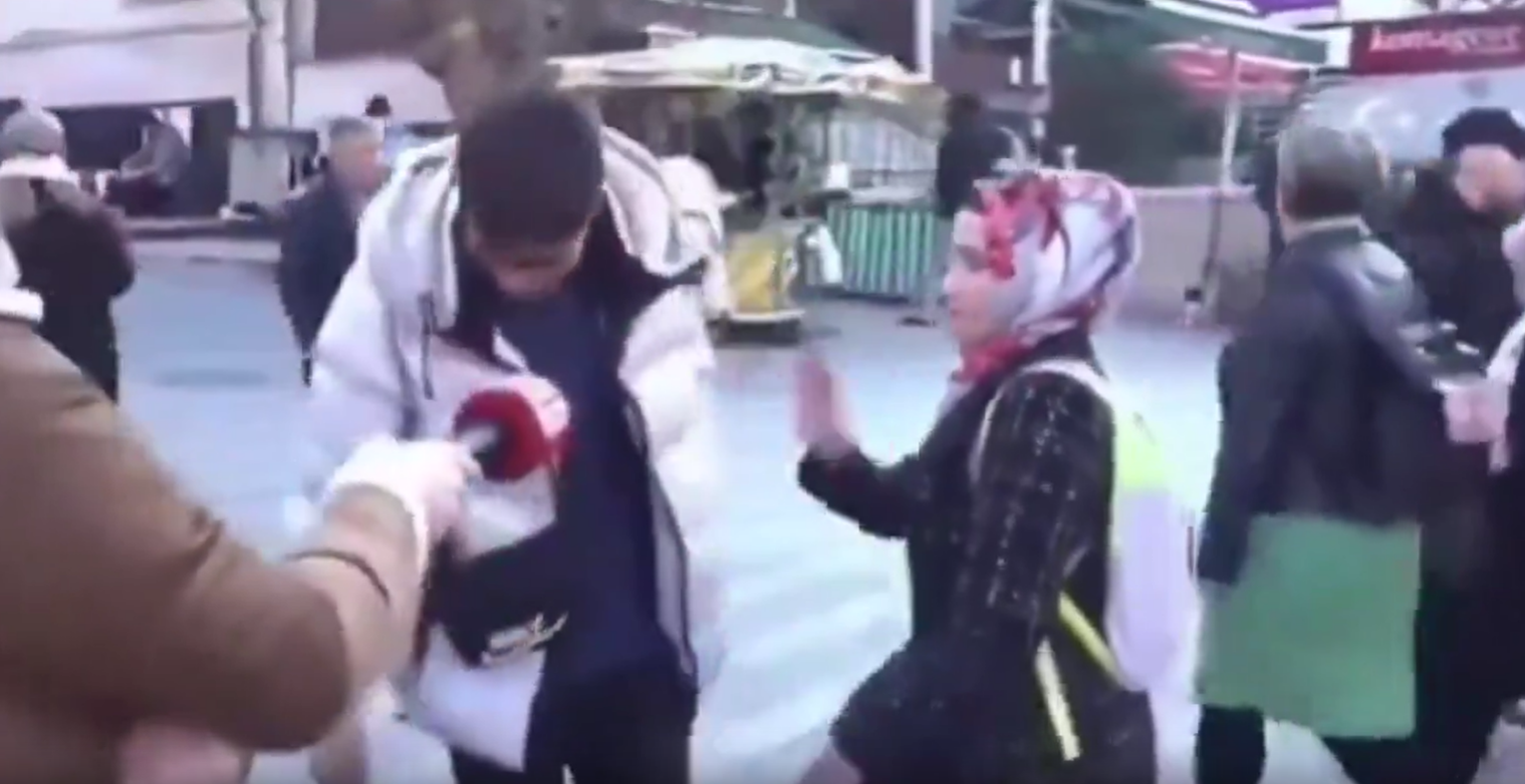 AKP'li anne ve AKP karşıtı oğlunun röportajı gündeme damga vurdu