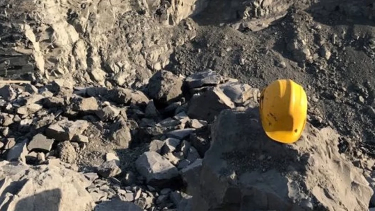 Elazığ'da maden ocağında facia! İşçiler göçük altında kaldı