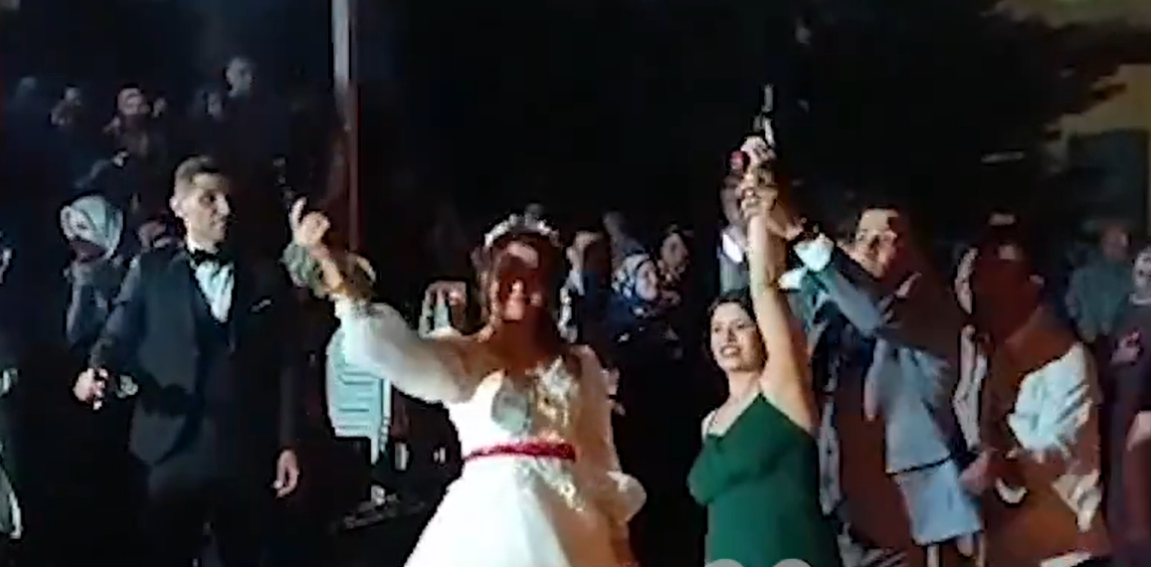 Adetiniz batsın! Düğünde havaya açılan ateş bir can aldı