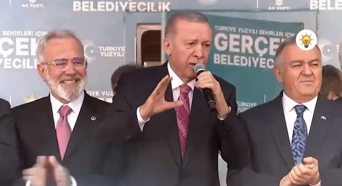 Erdoğan, Manisa’da yanlışlıkla MHP'yi hedef aldı!
