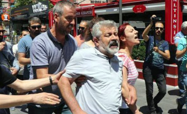 Ankara'da Nuriye ve Semih'e destek için yapılan eyleme polis müdahalesi