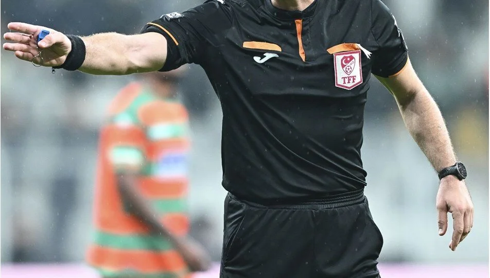 Beşiktaş - Galatasaray derbisinin hakemi belli oldu