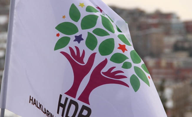 HDP il binasına saldırı
