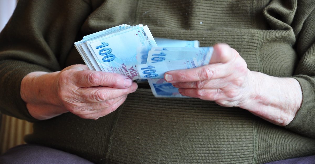 Emekli bayram ikramiyeleri ne zaman yatacak? İkramiyeler için tarih belli oldu