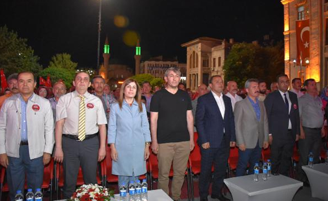 AKP'li İncegöz: Adaleti salonlarda bulacağız
