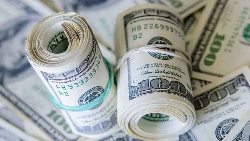 Dolar yeni güne de tarihi zirve seviyesinde başladı