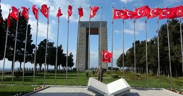 Bugün okullar tatil mi? 18 Mart Çanakkale Zaferi resmi tatil mi? Valilikten tatil açıklaması